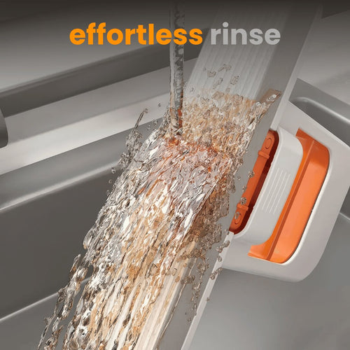 Cleaning device with water splashing around it, labeled 'effortless rinse'.